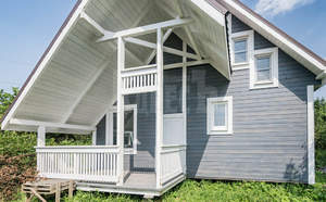 Дом 107м², 2-этажный, участок 6 сот.