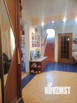 Дом 150м², 3-этажный, участок 9 сот.