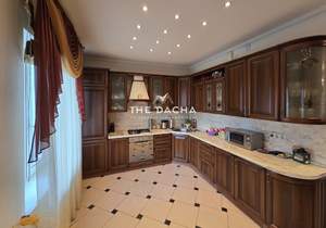 Дом 184м², 2-этажный, участок 11 сот.