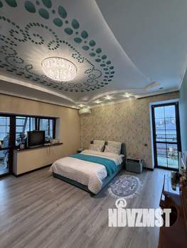 Дом 320м², 3-этажный, участок 13 сот.