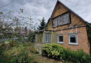 Дом 30м², 2-этажный, участок 8 сот.