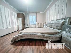 Дом 255м², 3-этажный, участок 9 сот.