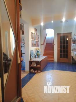 Дом 150м², 3-этажный, участок 9 сот.