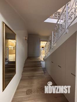 Коттедж 324м², 3-этажный, участок 13 сот.