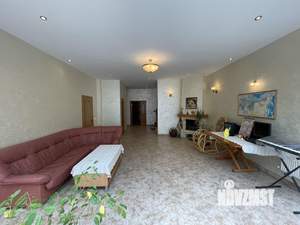 Таунхаус 413м², 3-этажный, участок 11 сот.