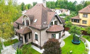 Дом 262м², 3-этажный, участок 11 сот.