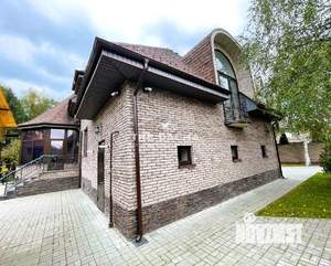 Дом 262м², 3-этажный, участок 11 сот.