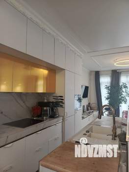 Дом 176м², 3-этажный, участок 6 сот.