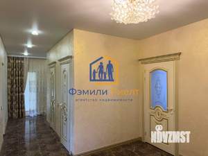 Коттедж 350м², 3-этажный, участок 8 сот.