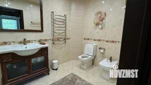 Таунхаус 280м², 3-этажный, на длительный срок, 