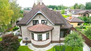 Дом 262м², 3-этажный, участок 11 сот.  