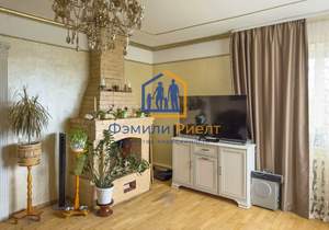 Дом 350м², 3-этажный, участок 8 сот.  