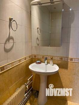 Дом 150м&sup2;, 3-этажный, участок 9 сот.  