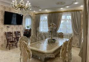 Дом 166м², 2-этажный, участок 10 сот.  