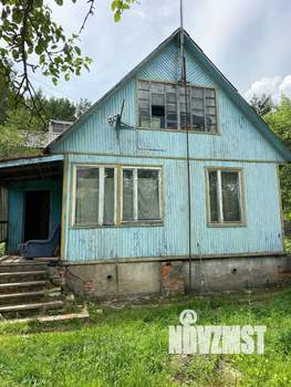 Дом 40м&sup2;, 2-этажный, участок 6 сот.  