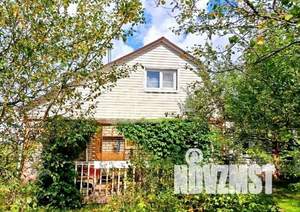 Дом 60м², 2-этажный, участок 6 сот.  