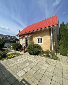 Дом 140м², 2-этажный, участок 10 сот.  
