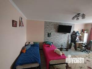 Дом 200м&sup2;, 2-этажный, участок 8 сот.  