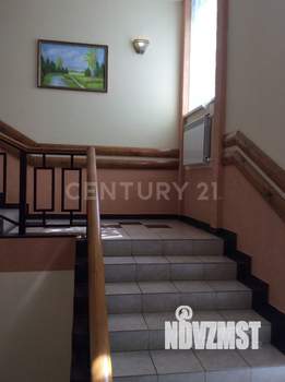 Таунхаус 857м², 3-этажный, участок 7 сот.  