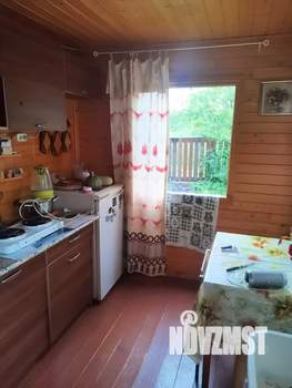 Дом 40м&sup2;, 2-этажный, участок 4 сот.  