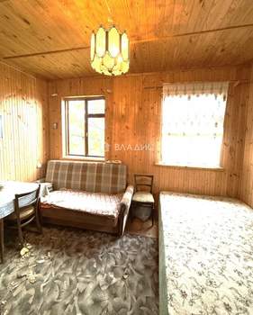 Дом 28м&sup2;, 2-этажный, участок 4 сот.  