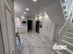 Коттедж 184м², 3-этажный, участок 5 сот.  