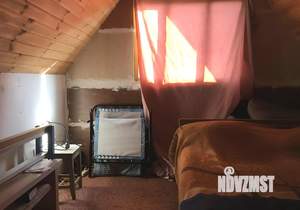 Дом 40м², 2-этажный, участок 6 сот.  
