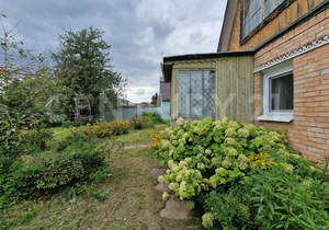 Дом 30м², 2-этажный, участок 8 сот.  