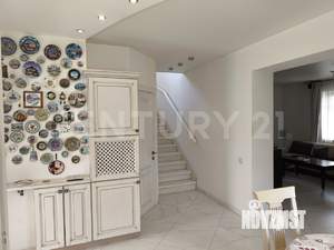 Дом 156м&sup2;, 2-этажный, участок 4 сот.  