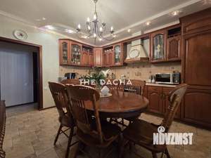 Дом 165м&sup2;, 2-этажный, участок 6 сот.  