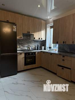 Таунхаус 90м&sup2;, 3-этажный, участок 1 сот.  