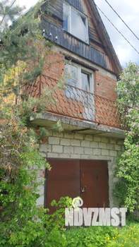 Дом 64м&sup2;, 2-этажный, участок 6 сот.  