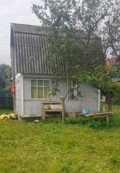 Дом 30м&sup2;, 2-этажный, участок 4 сот.  