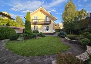 Дом 184м², 2-этажный, участок 11 сот.  