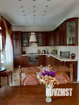 Коттедж 184м², 2-этажный, участок 12 сот.  