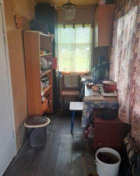 Дом 30м&sup2;, 2-этажный, участок 4 сот.  