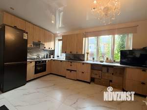 Таунхаус 90м&sup2;, 3-этажный, участок 1 сот.  