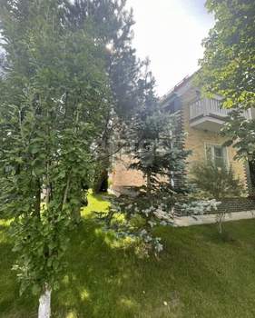 Дом 140м², 2-этажный, участок 10 сот.  