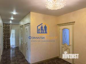 Коттедж 350м², 3-этажный, участок 8 сот.  