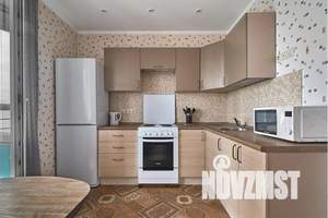 1-к квартира, посуточно, 40м2, 6/15 этаж