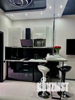 1-к квартира, посуточно, 40м2, 1/2 этаж