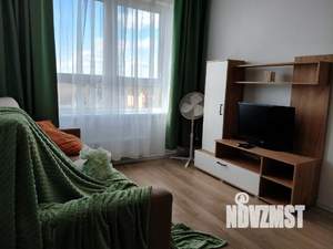 1-к квартира, посуточно, 39м2, 11/22 этаж