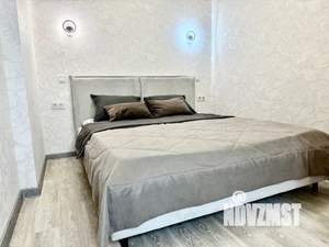 Студия квартира, посуточно, 35м2, 7/10 этаж