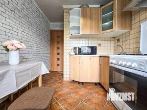 2-к квартира, посуточно, 47м2, 1/1 этаж