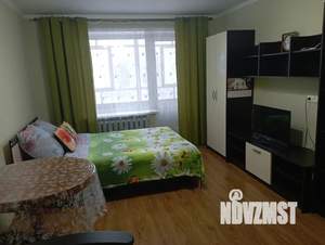 1-к квартира, посуточно, 33м2, 3/5 этаж