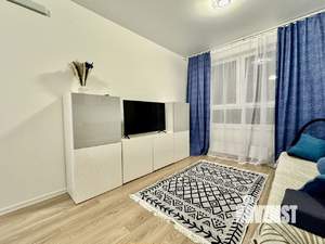 1-к квартира, посуточно, 37м2, 10/22 этаж