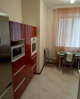 1-к квартира, на длительный срок, 42м2, 1/3 этаж