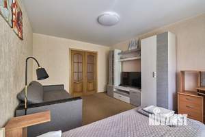 2-к квартира, посуточно, 50м2, 1/1 этаж