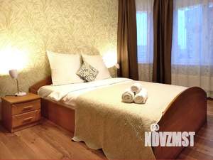 2-к квартира, посуточно, 65м2, 6/17 этаж