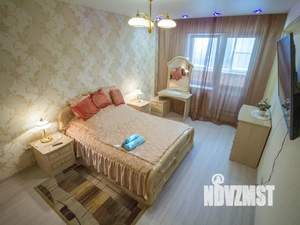 2-к квартира, посуточно, 79м2, 6/12 этаж